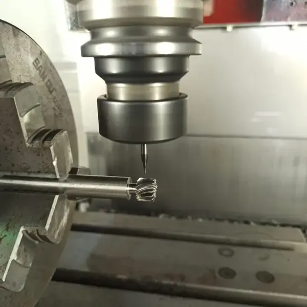 CNC tezgâhında takım ve iş parçası