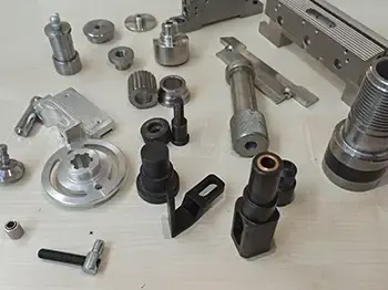 Talaşlı imalatla üretilmiş bağlantı elemanları ve makine parçaları